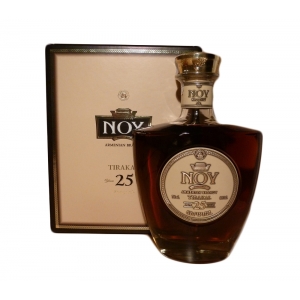 Brandy NOY TIRAKAL – box – 25 let 0,7 l