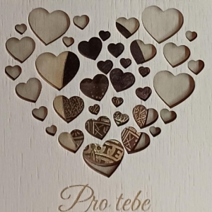 Dřevěné dekorace k vínu